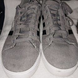 Converse Men's Size 11 Shoes