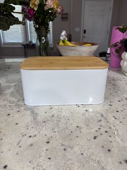 Bread tin