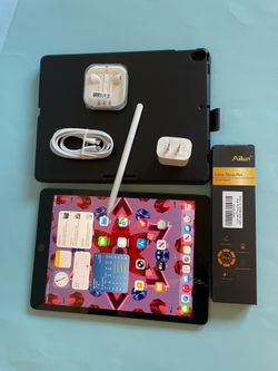 Apple IPad 9th Generation (10.2” Retina /Touch ID /IOS 26/ 2021 Model) 64GB with Pen, Keyboard  & Accessories