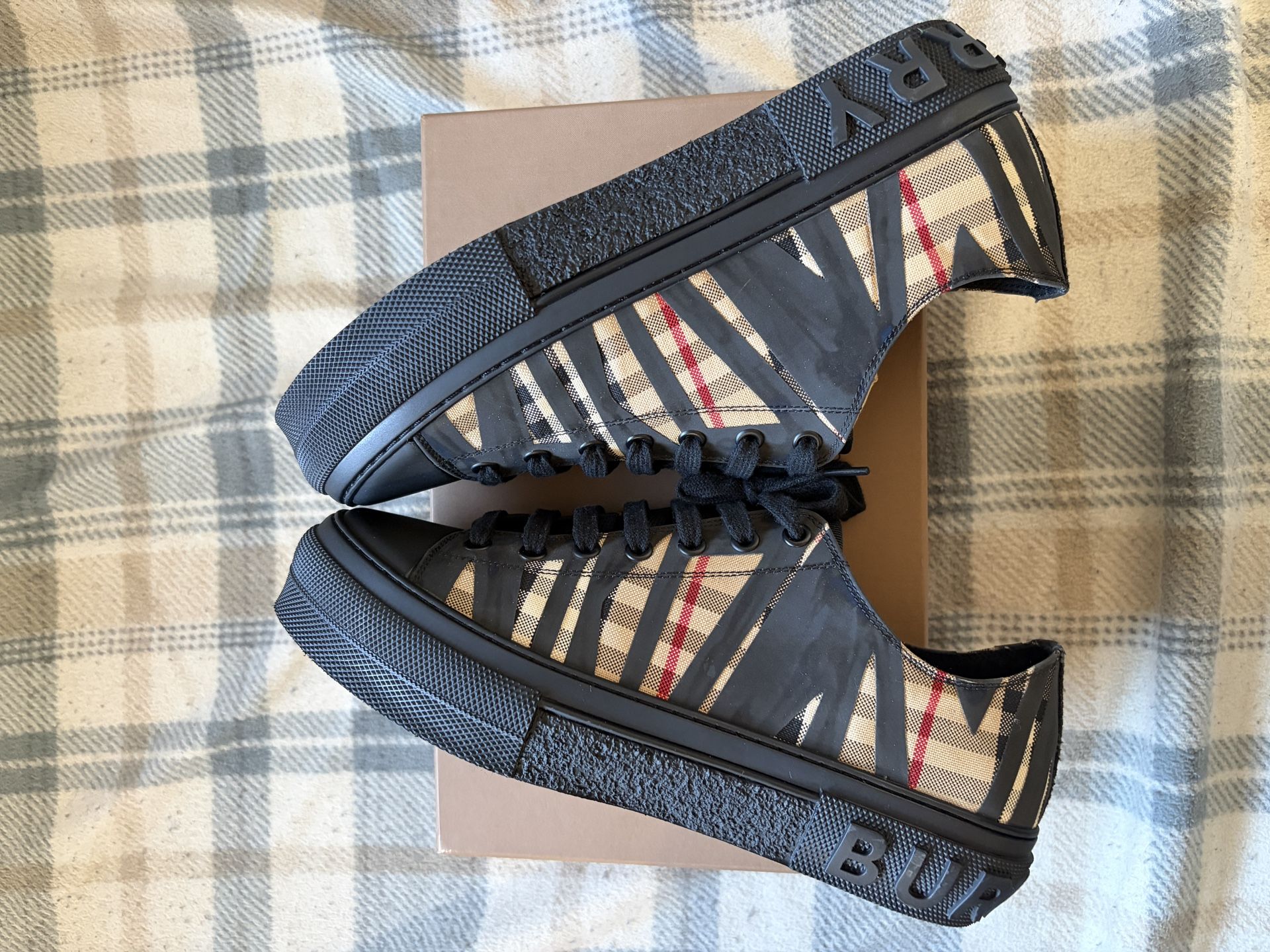 Burberry Shoes