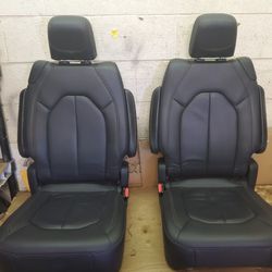 BRAND NEW BLACK LEATHER BUCKET SEATS 