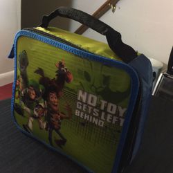 -No toy gets left Behind-( New Lunch box 📦)