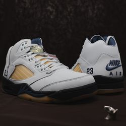 Size 9m - A Ma Maniere x Nike Air Jordan 5 Retro  “Dawn” - DoOMSNKRS