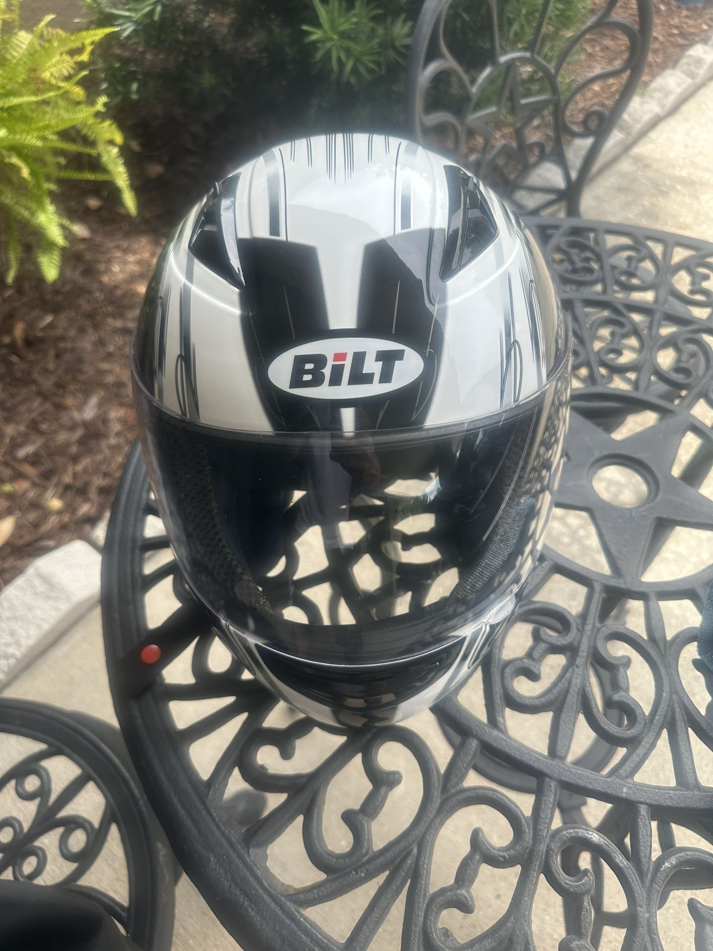 BiLT 4 KDS LIGHTNING size small helmet