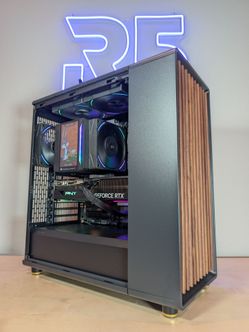 RTX 5070ti // Ryzen 9800x3D // 32GB DDR5 // 2TB Gen4 NVMe // WiFi 7
