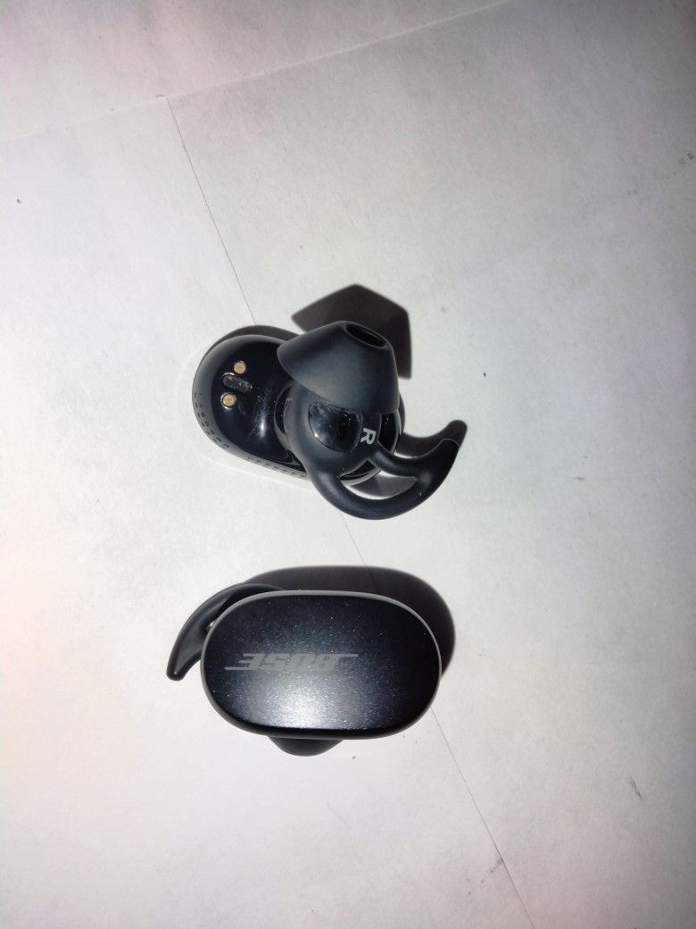 Bose Noise Cancelling Wireless Headphones Lost Case