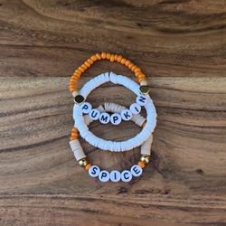 🍁🍂Cute handmade halloween/fall bracelets made by 2 girls 🎃🍂🐈‍⬛