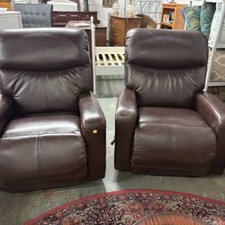 🛋️ Pair of Chocolate Pleather Recliners – Comfort in Style