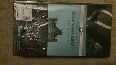 Downton Abbey Limited Edition Seasons 1, 2, 3 & 4 DVD Set