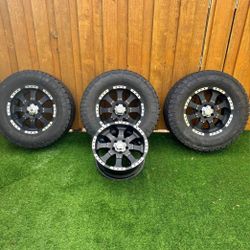 Jeep Wrangler Rims & Tires