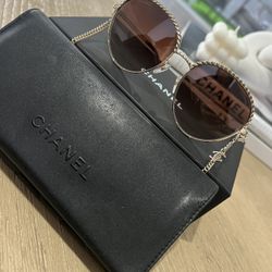 CHANEL Sunglasses