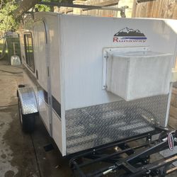 Micro Camper Runaway 