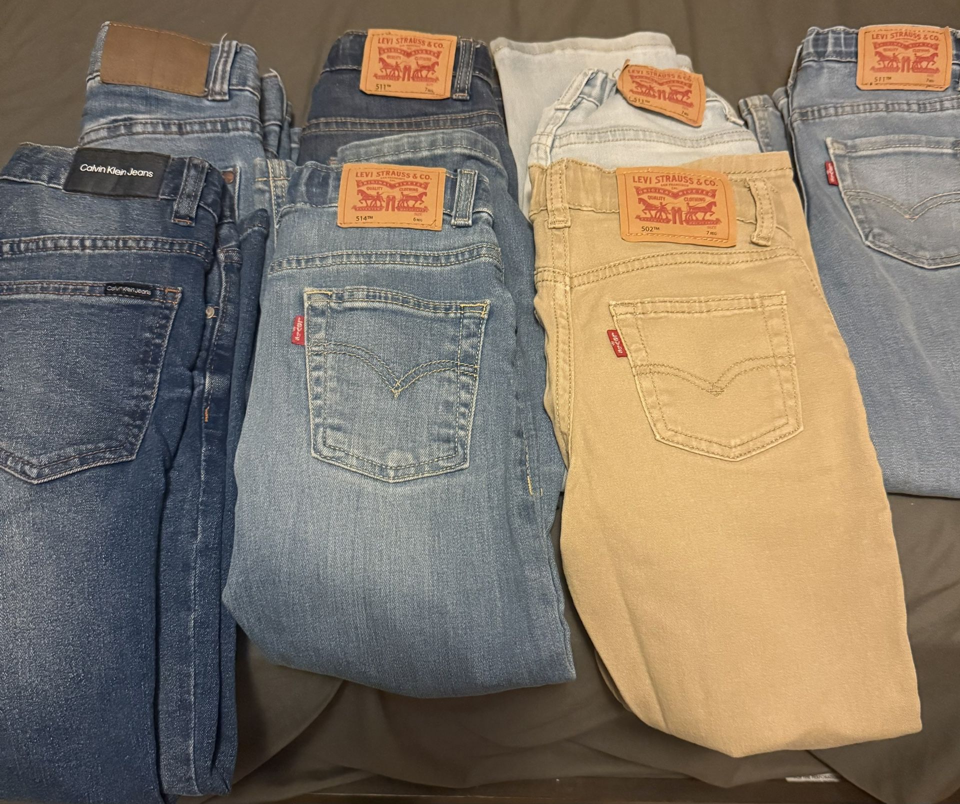 Levi Boys 6&7 And Nike Pullovers