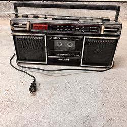 Vintage Sanyo Stereo