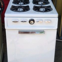 Sunray  KOOKMASTER Apartment Sized Gas Range