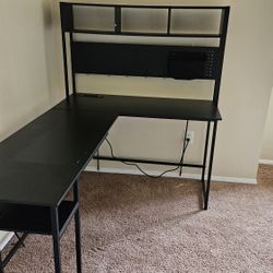 Desk With Outlet