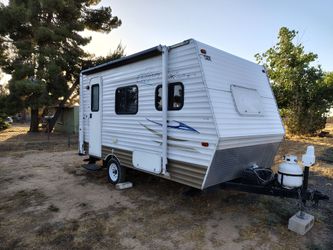 RV TRAVEL TRAILER