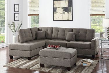 Coffee Nailhead Sectional and Ottoman •BRAND NEW•