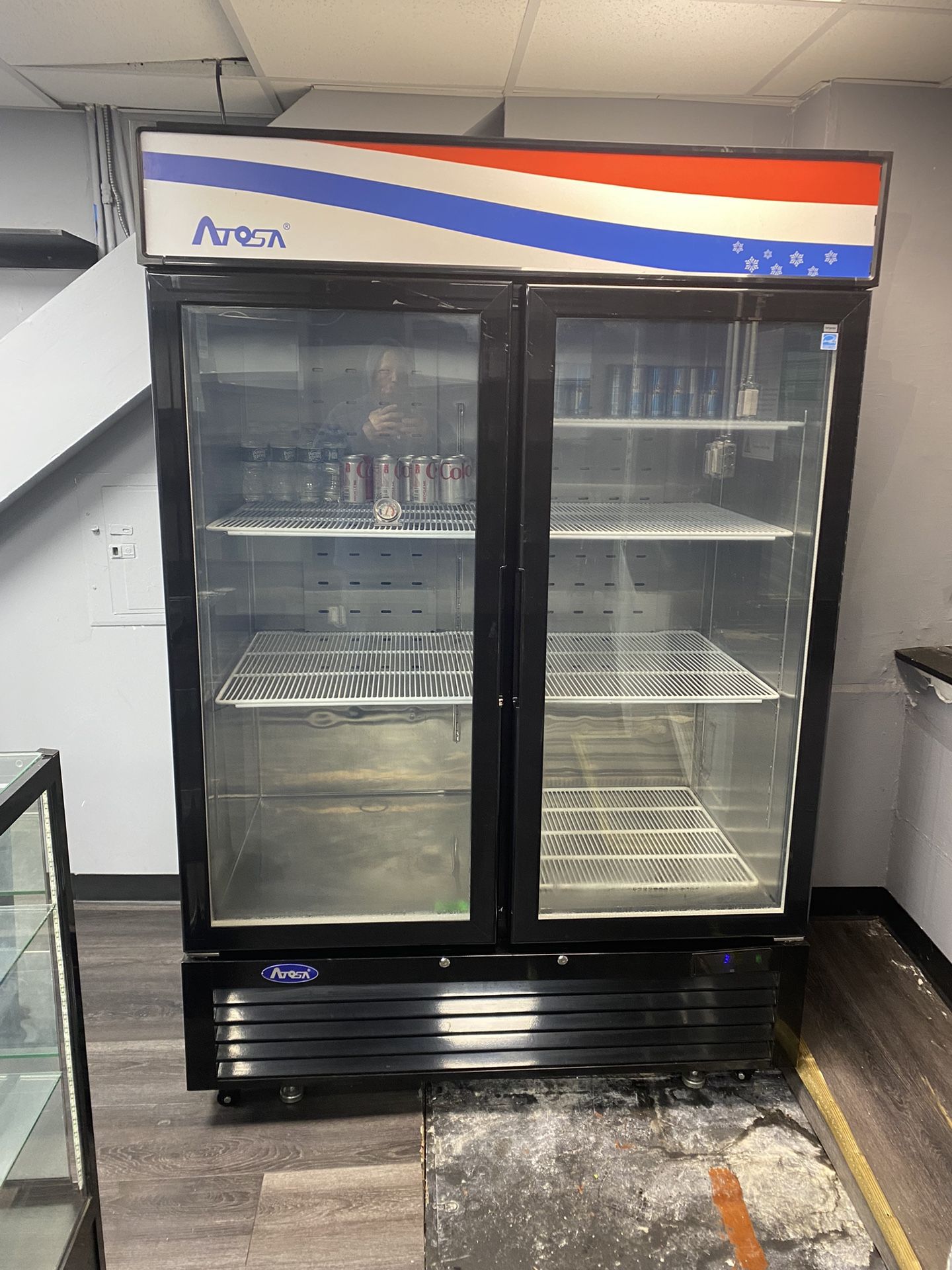 Refrigerator 
