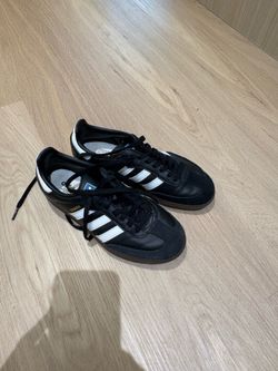 women’s sambas