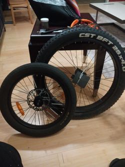 CST BFT 26x4.0 electric bike wheel