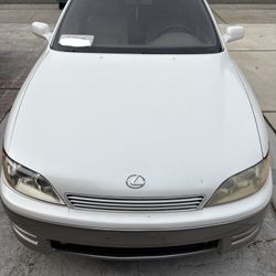 1992 Lexus ES 300