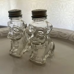 Vintage Jeannette Glass Dog Salt & Pepper Shakers – TM Stouch Co – Mid-Century