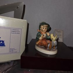 "Singing Lesson" Hummel TMK-6 