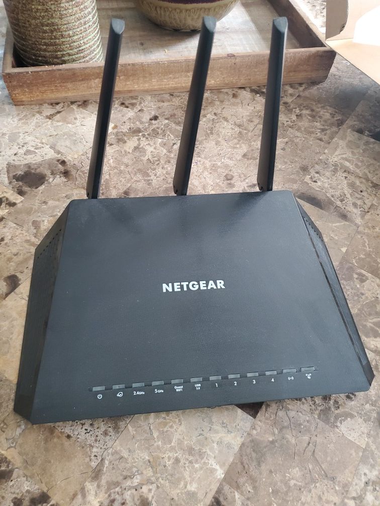 Netgear Nighthawk internet router