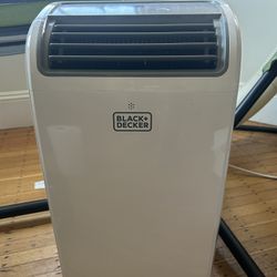 Black + Decker mobile ac unit 