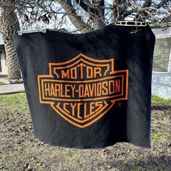 Vintage 80s 1985 Harley Davidson Motorcycle Shield Black Thick Acrylic Blanket 60”X 50” USA Biker Home Decor Excellent 