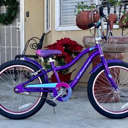 Schwinn Signature Girls' SunnySide 20" Bike