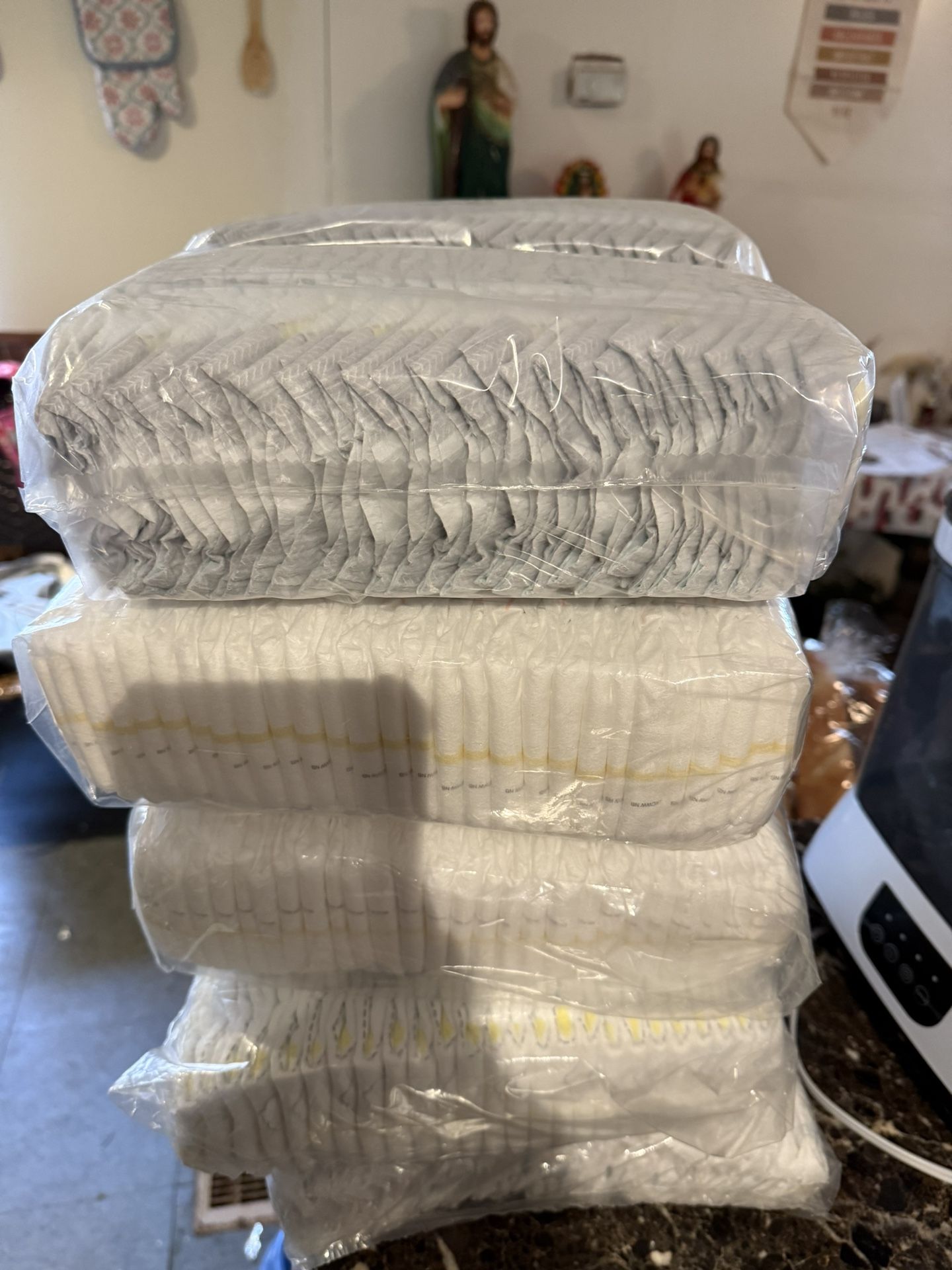 280 Newborn Diapers