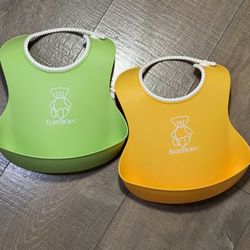 BABYBJORN Soft Bib - Green/Yellow Baby Bjorn Feeding 