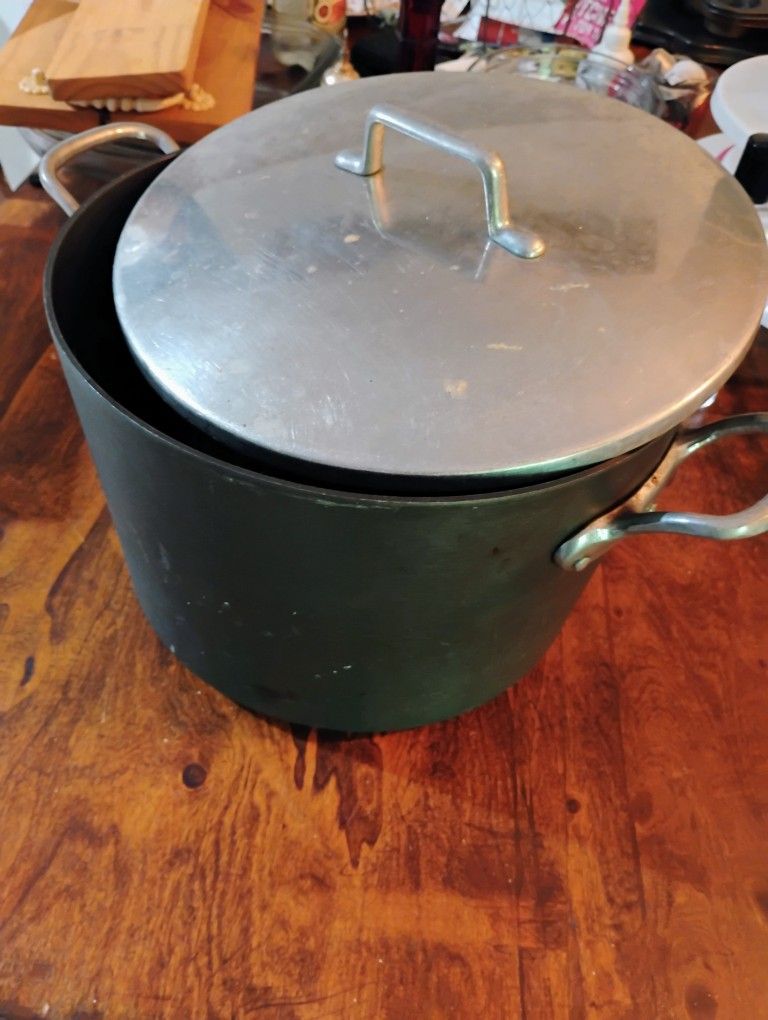 Magna Stock Pot/Dutch Oven
