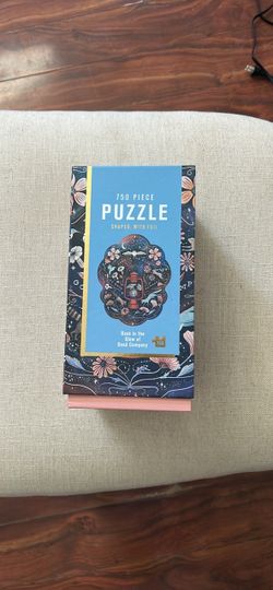 750 Piece Shaped Foil Puzzle – Bask in the Glow