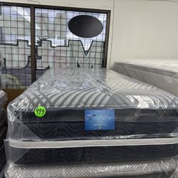TWIN SIZE ENGLANDER PILLOW TOP MATTRESS & BOX SPRING BED SET