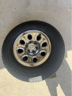 265/70/17 Michelin tires and wheels