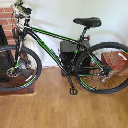 Trek Wahoo 29er Mountain Bike 