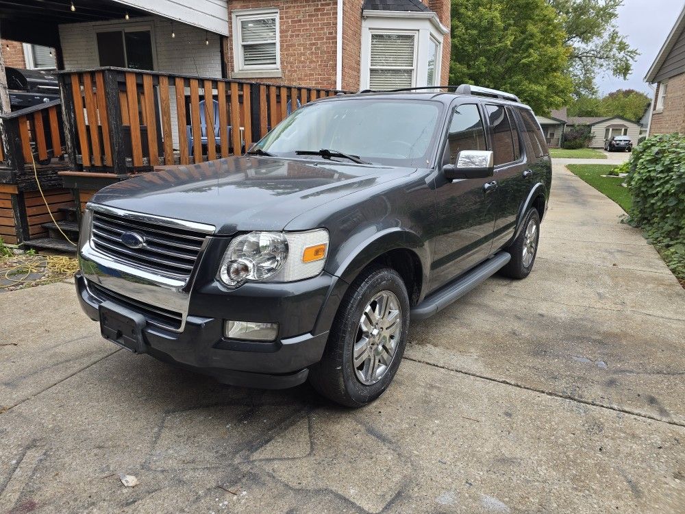 2010 Ford Explorer