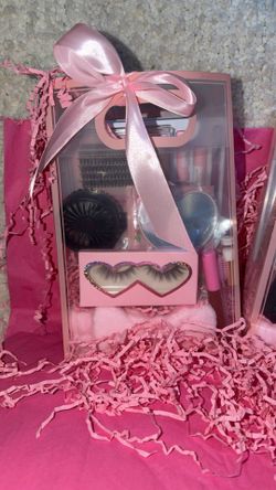 Lash cluster goodie bag