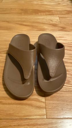 Women’s flip flops