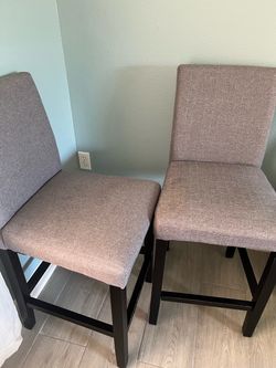 Pair high top chairs