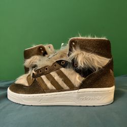 Adidas Rivalry Hi Star Wars Chewbacca Size 8