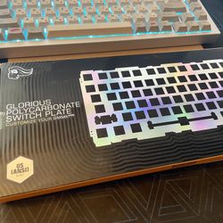 GLORIOUS- GMMK PRO POLYCARBONATE SWITCH PLATE