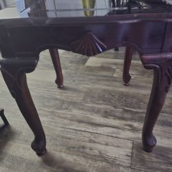 Mahogany Coffee Table And Two Endtables With Glass Inserts