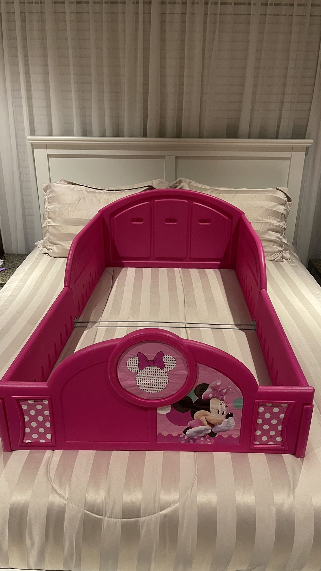 Toddler Minnie Mouse Bed