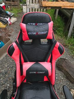 Gaming chair