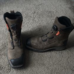 Ariat work/waterproof/steel toe boot