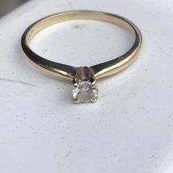 Gold Promise Ring With diamond 14kg